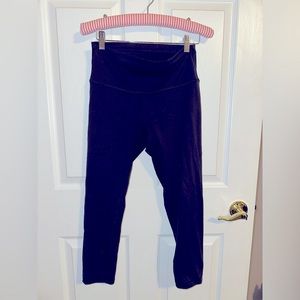 Lululemon Wunder Train High-Rise crop 23"